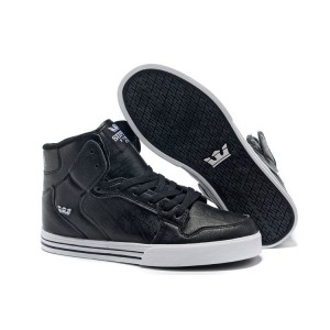 Boys Classic Shoes Supra Vaider Black